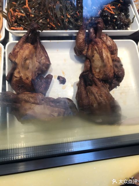 夫妻肺片推荐菜:紫燕百味鸡(花园街店)位于常州市武进区人民中路与