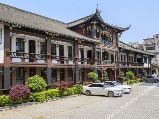 眉山市 购物服务 商铺 > 星光钟表行