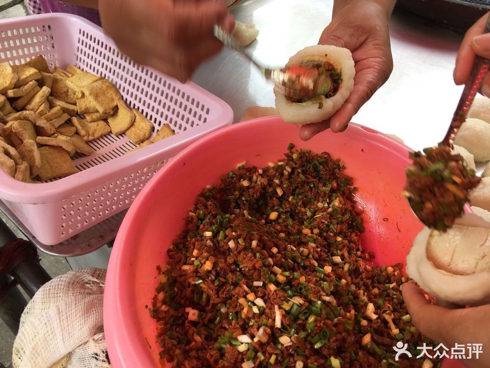 在哪,在哪里,在哪儿): 毕节市黔西县莲城街道 标签: 分类: 餐饮;快餐