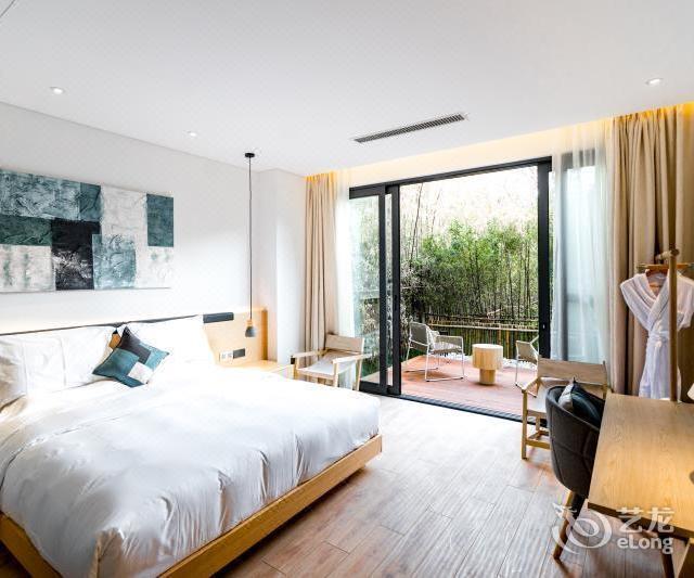 抚仙湖汐宿酒店