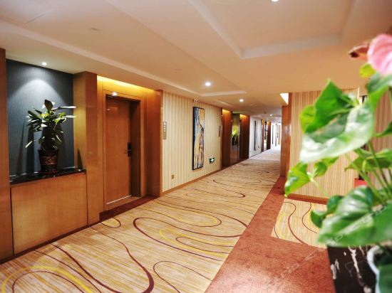 白城万隆大酒店