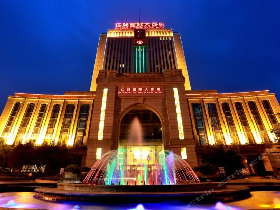 东风汽车维修服务站