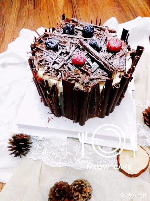 德式黑森林樱桃蛋糕图片