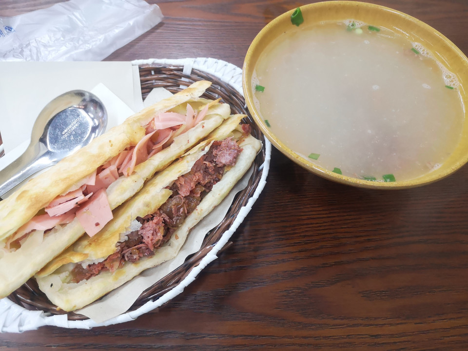 于老头河间驴肉火烧