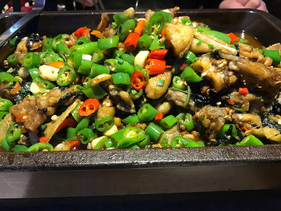 蛙来哒炭烧牛蛙衡阳连卡福店