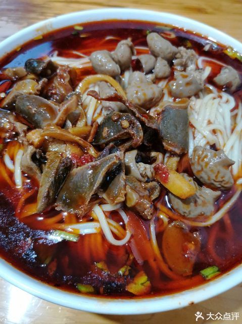 鸡杂肥肠面(3两)图片