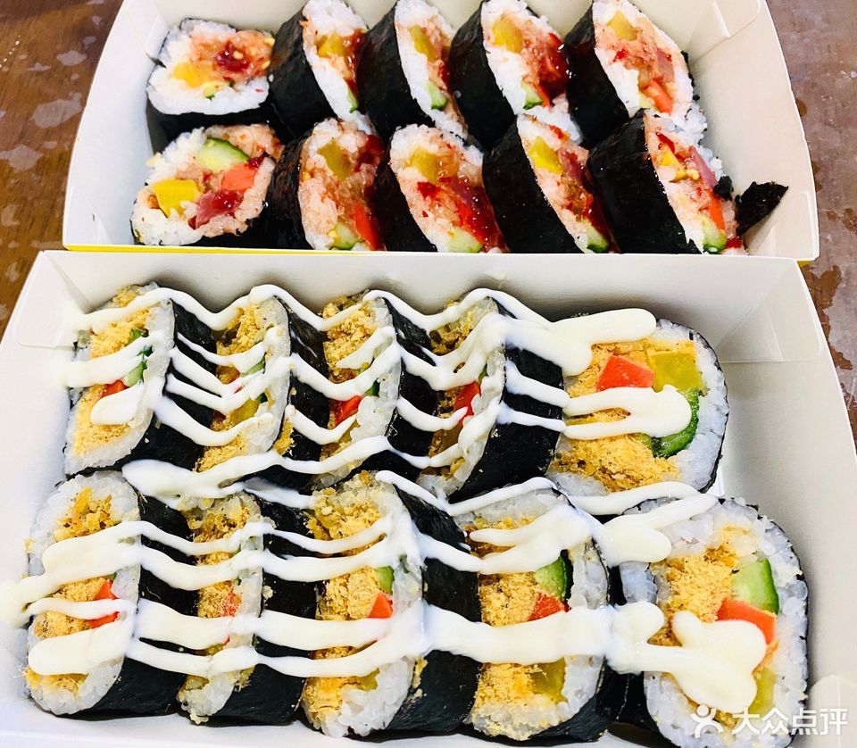 招牌海苔寿司图片