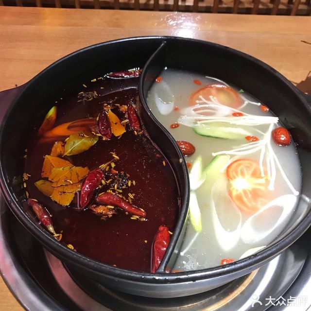 串掌门砂锅串串香(石岐湖滨店)