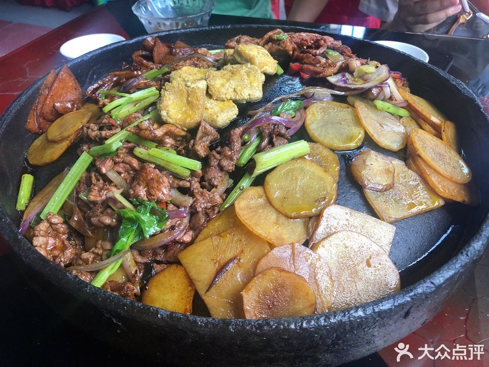 贵阳市 餐饮服务 餐馆 > 一烙锅(龙泉苑店)推荐菜:分类:餐饮;快餐;粉