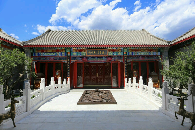 怎么去,怎么走,在哪,在哪里,在哪儿):北京市朝阳区白鹿司红事会路1号