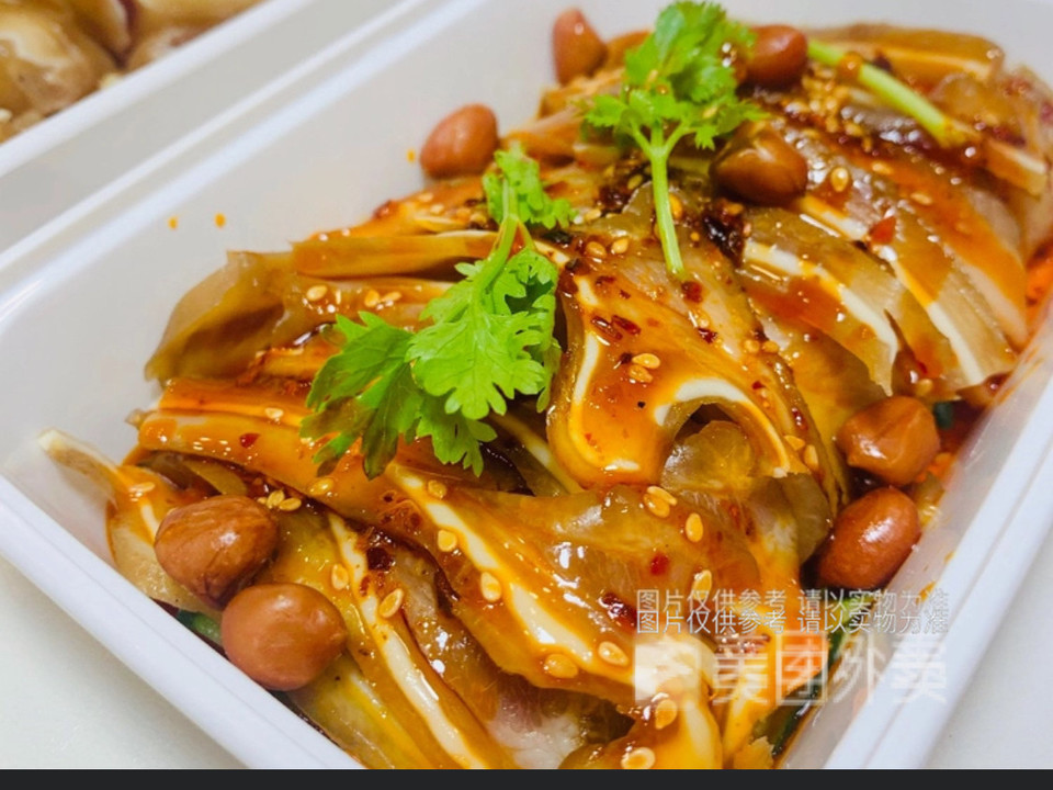 猪耳朵拌凉皮图片