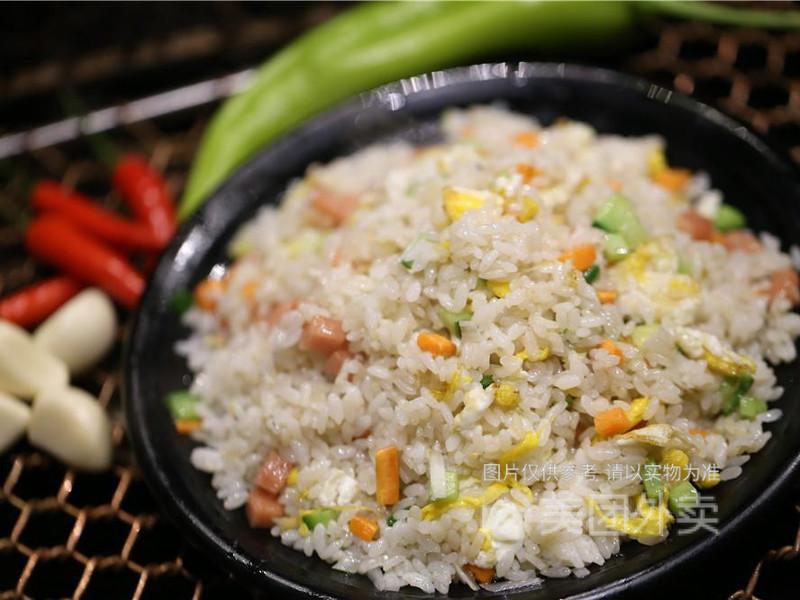 鲜肉苦菜炒饭图片