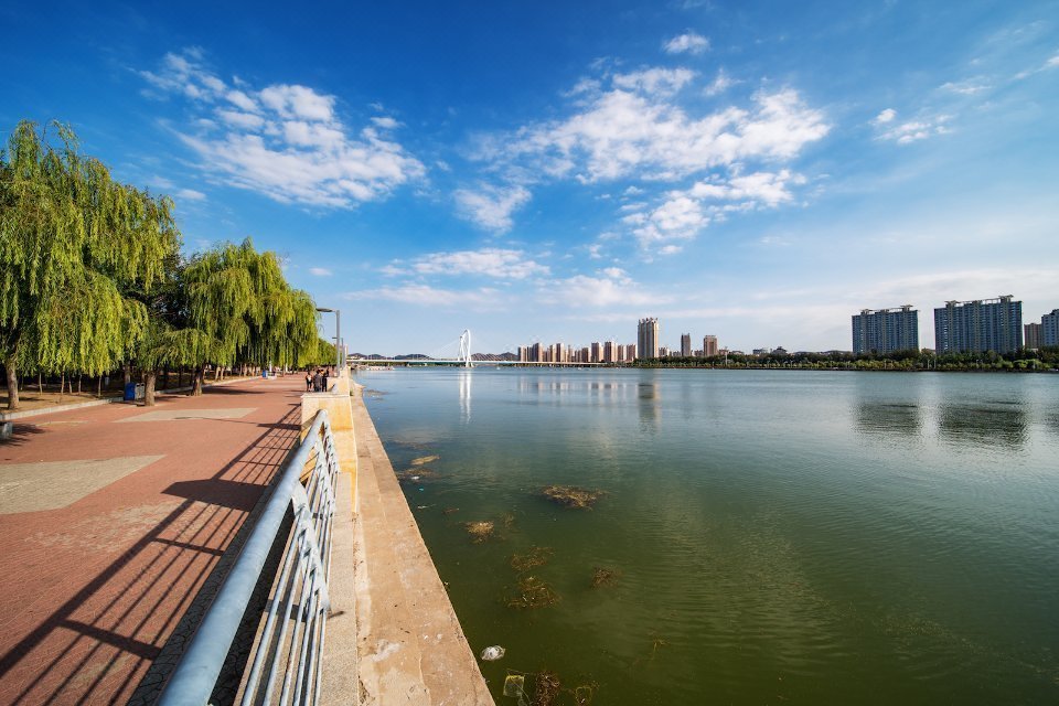 锦州市 休闲娱乐 景点公园 景点 > 弘法寺