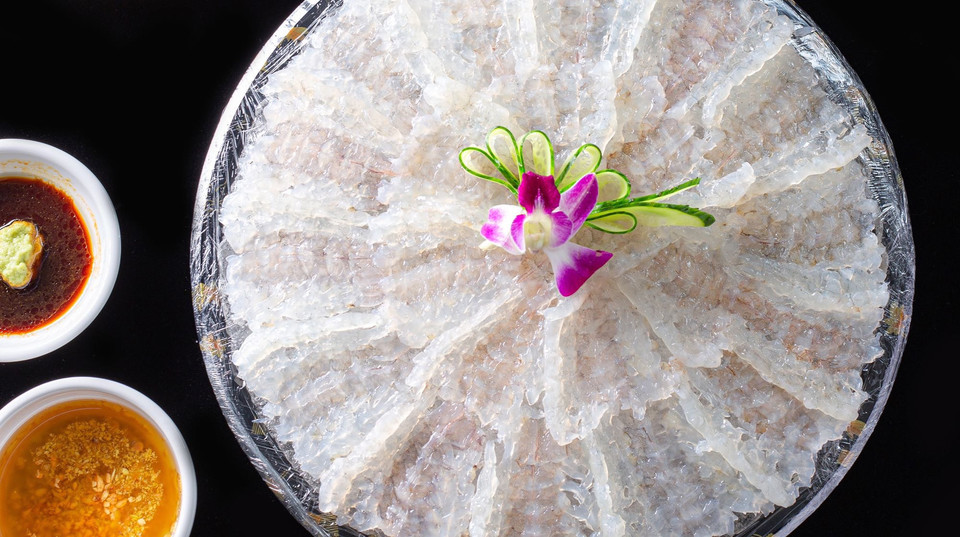 石坚鱼生推荐菜:官塘阿歪鱼生馆位于潮州市湘桥区电信路与关发巷十七