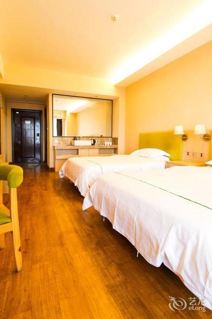 西港酒店西安电视塔会展中心店