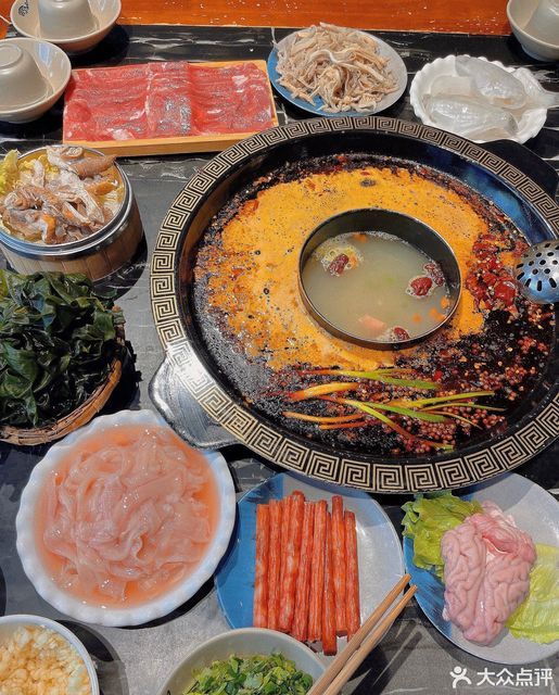 方脑壳老火锅阆中店