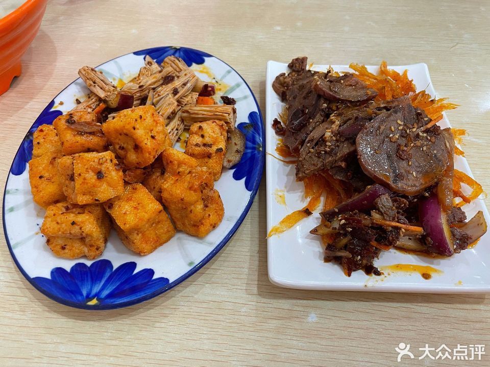 豆腐泡鸡西超级大冷面分类:餐饮;快餐;粉面馆;中式快餐;餐馆;中餐
