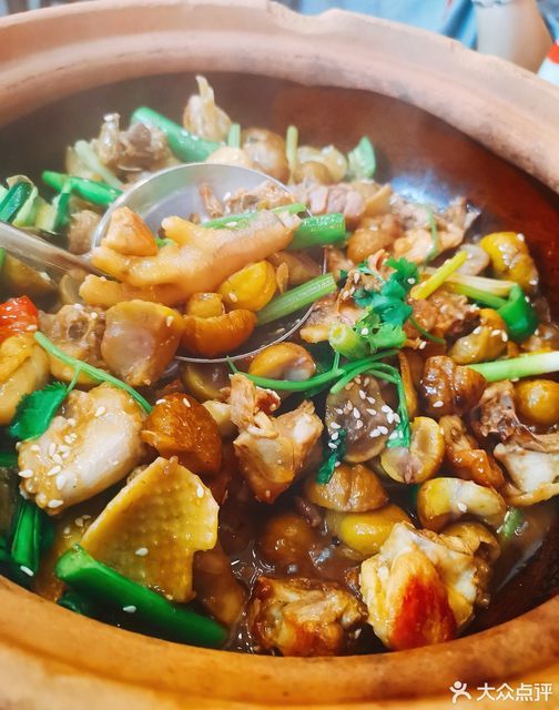 栗子啫鸡煲图片