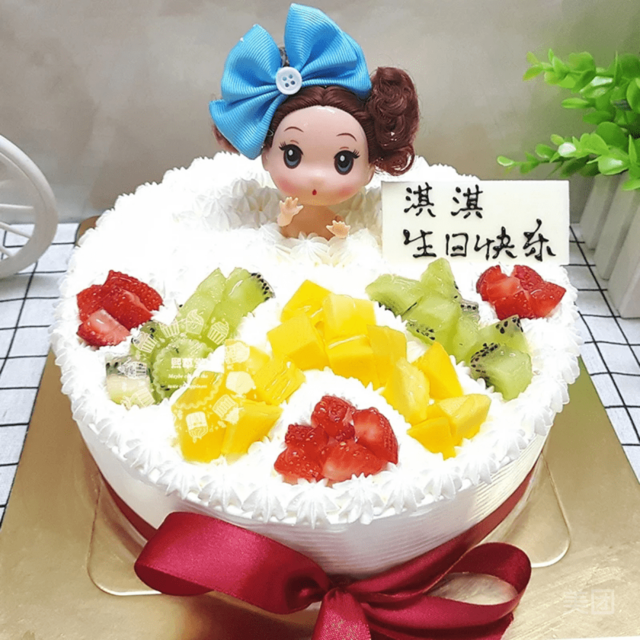 芭比娃娃水果生日蛋糕图片