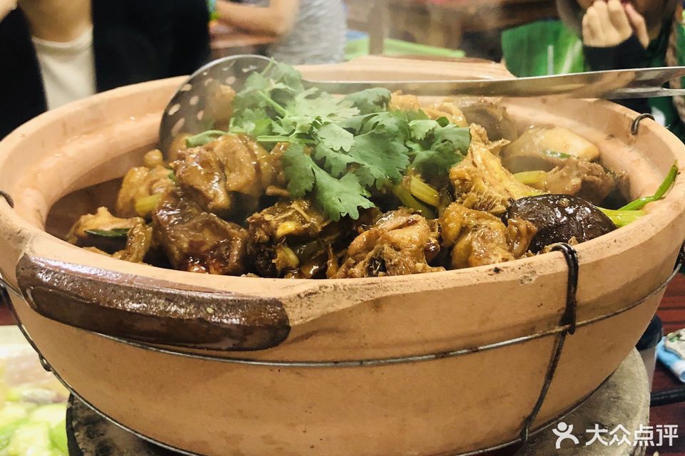 小厨大做炭炉鸡锅
