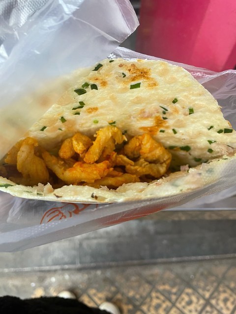 葱油鸡柳烧饼图片