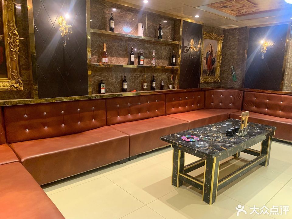 白金城堡全国连锁轰趴馆