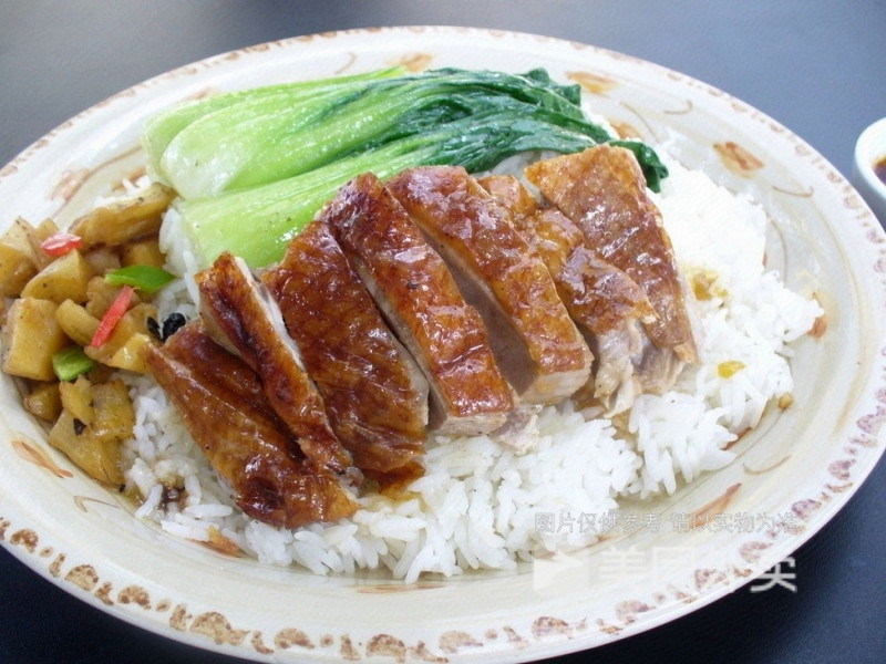 烧鸭盖浇饭图片