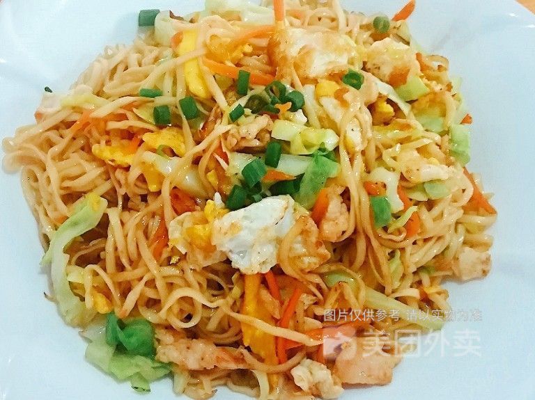 鸡蛋肉丝炒面图片