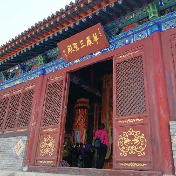 eternal732:善财洞寺是传说中顺治皇帝出家之处,背靠黛螺顶,面向清水