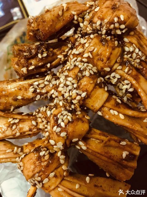 马老大面筋位于邯郸市邯山区学院北路滏河南大街429号推荐菜:烤豆扣