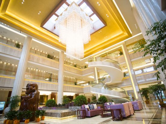 威海市 住宿服务 酒店 > 乳山华玺大酒店     