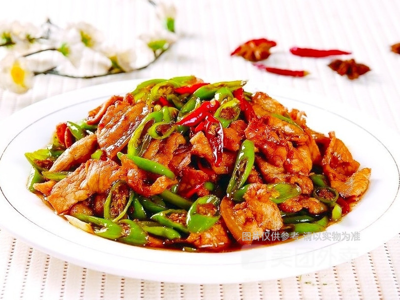 农家小炒肉饭图片