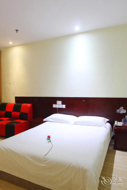 潍坊市 住宿服务 酒店 > 都市118酒店(潍坊青州步行街店)