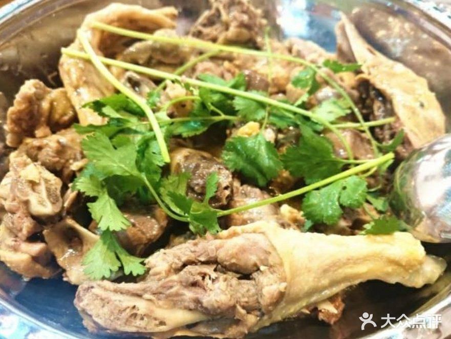 鱼庄滴露鸭火锅六一东路店