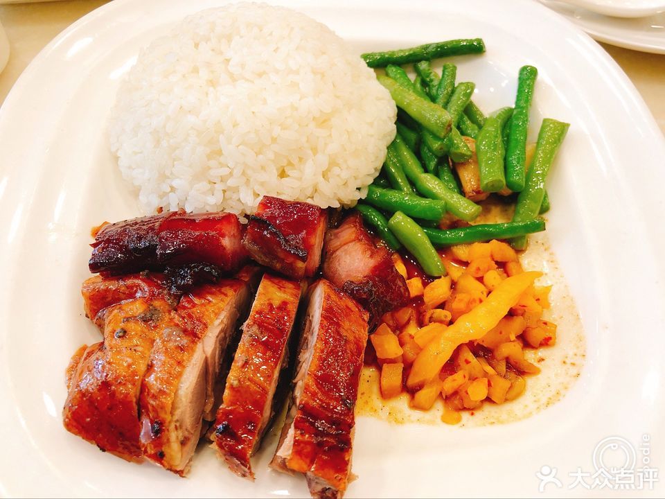 烧味双拼饭图片