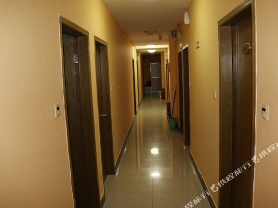 句容市华阳街道中街宾馆