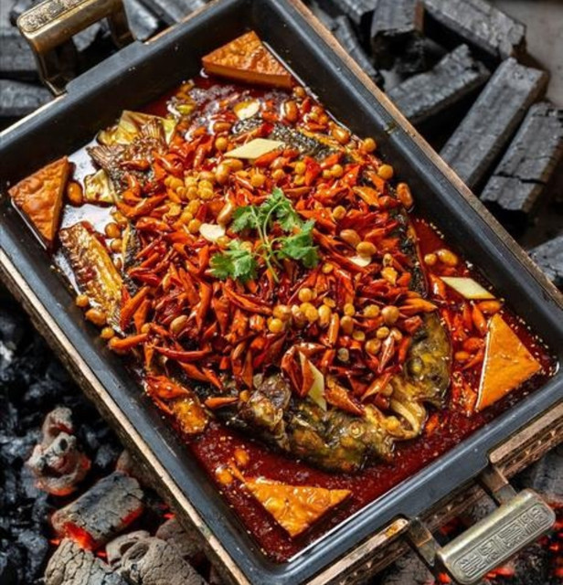 真巴适重庆万州烤鱼特色干锅