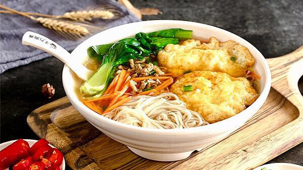 肉麦饼推荐菜:子方面食位于金华市永康市高鑫路2幢43号