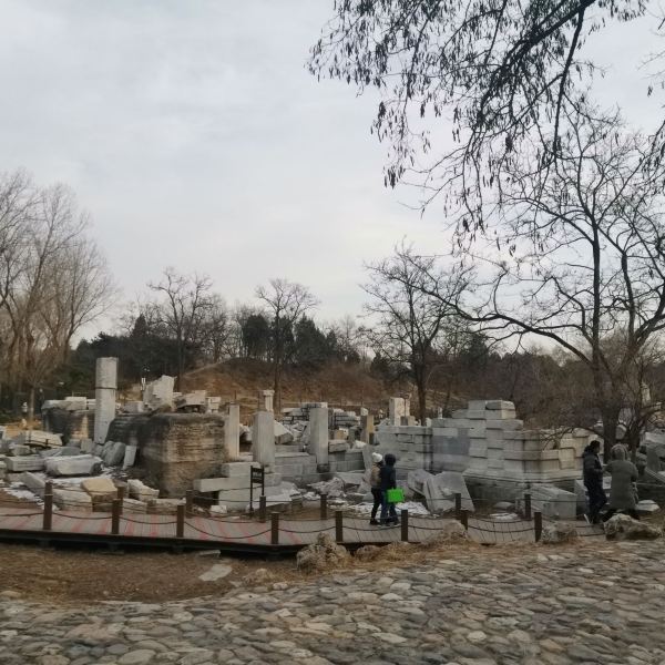 带恬宝走世界:西洋楼全部景观占地80亩,大约占圆明园总面积的1.