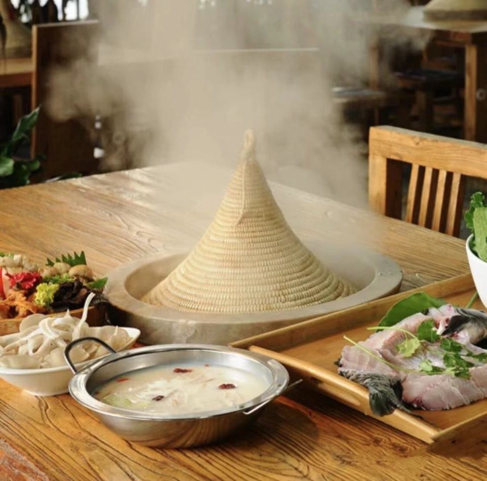 云南生态汽锅鱼(新建路店)图片