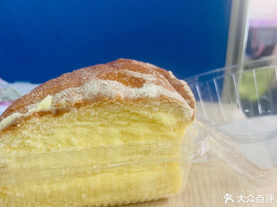 餐饮服务 餐馆 > 向阳坊(沧虹店)分类:面包店;西点店;面包西点;蛋糕店