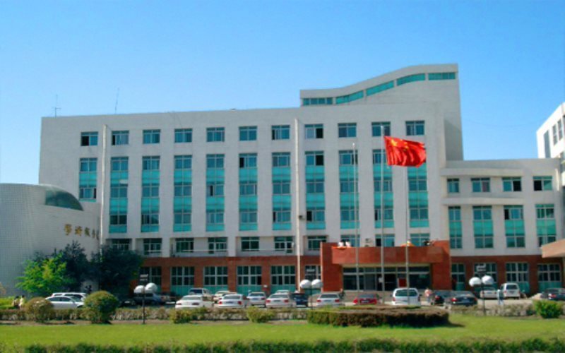 长春市大学(乐群校区)