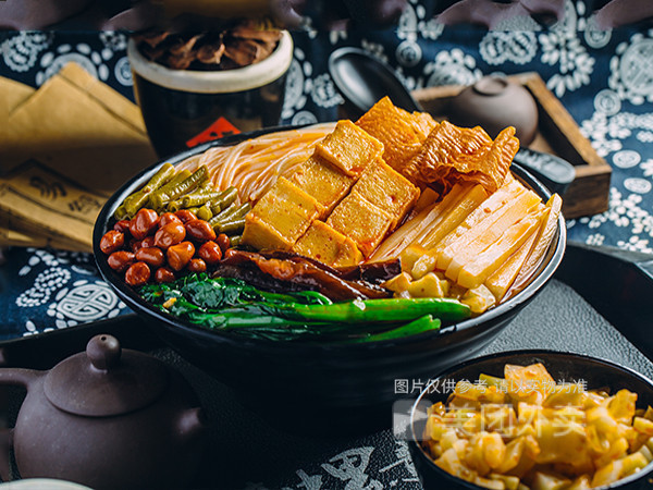 豆腐串螺蛳粉图片