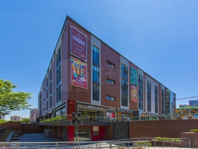                      新城市广场