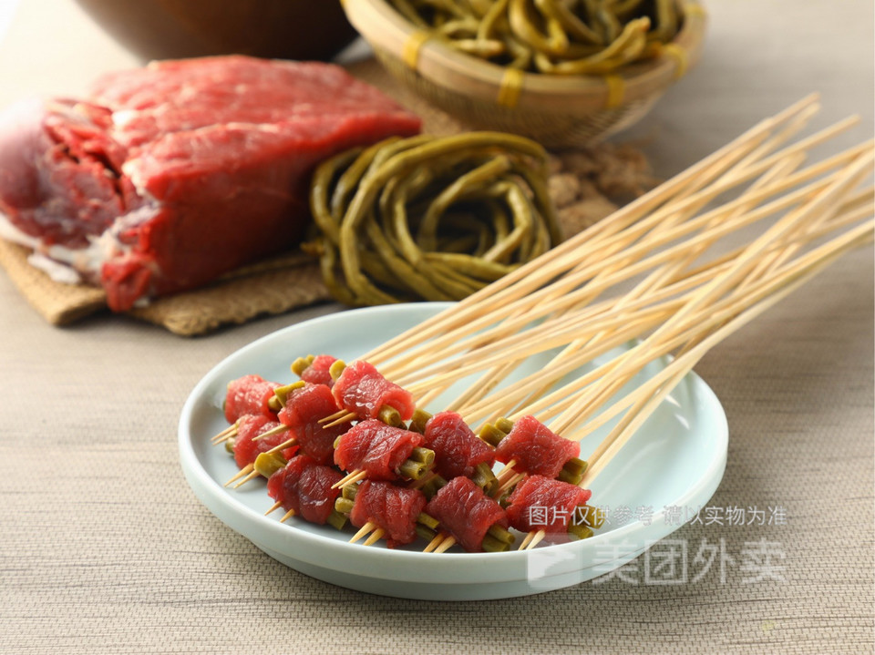 泡椒牛肉麻辣牛肉推荐菜:大斌家串串火锅位于湘西土家族苗族自治州