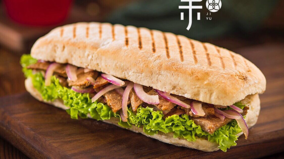 招牌牛肉帕尼尼图片