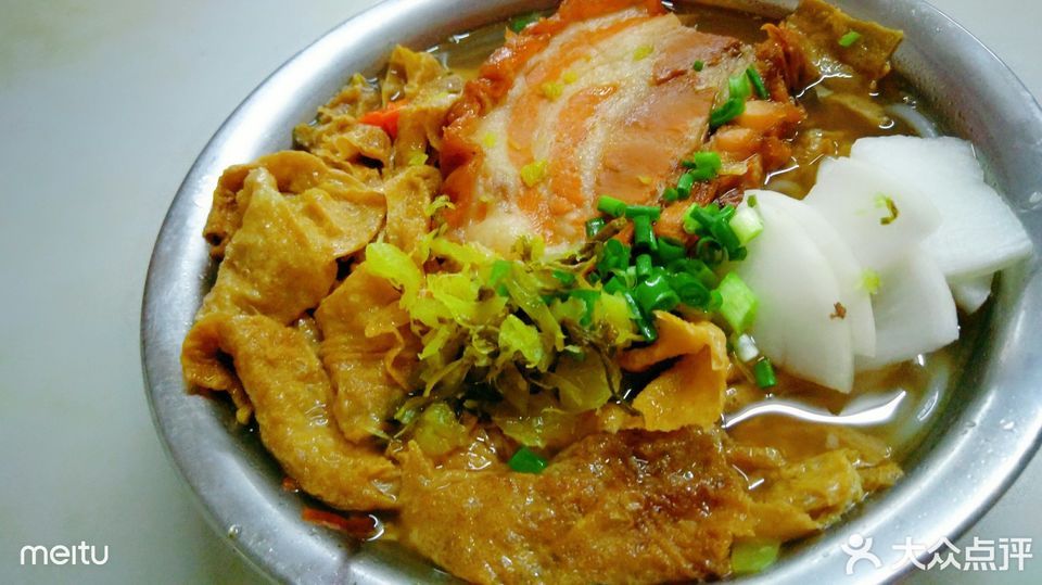 肥佬良扣肉粉面店梧州总店