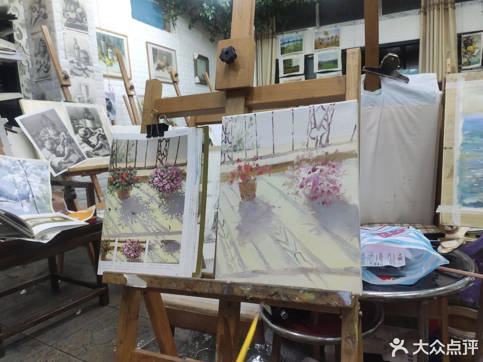 中艺画苑粮道街校区店