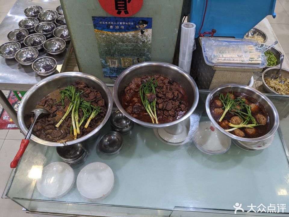 多味記麵館(白沙老街分店)位於寧波市慈溪市滸山街道新江路385號推薦