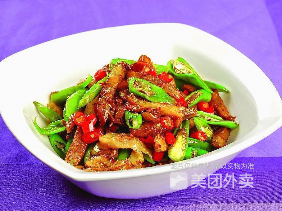 杭椒牛肚盖浇饭图片